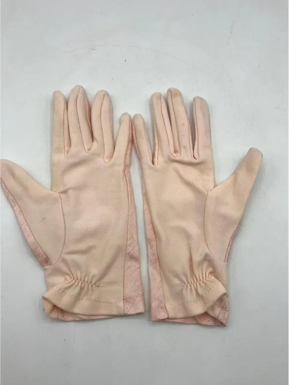 Vintage Pink Shortie Gloves: Faux Raw Silk, Rayon Wrist Length, Size 7